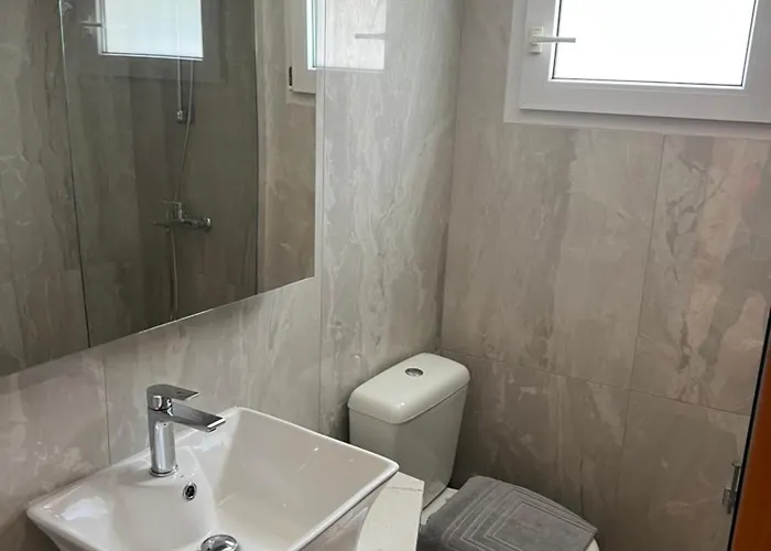 Cozy Kolonaki Retreat