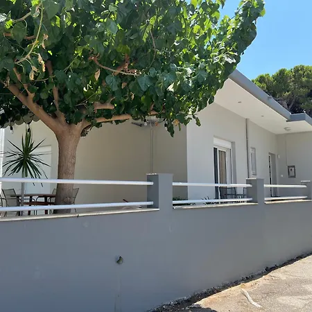 Cozy Kolonaki Retreat Apartament *