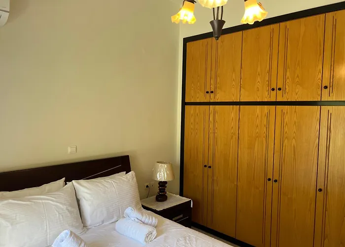 Cozy Kolonaki Retreat *